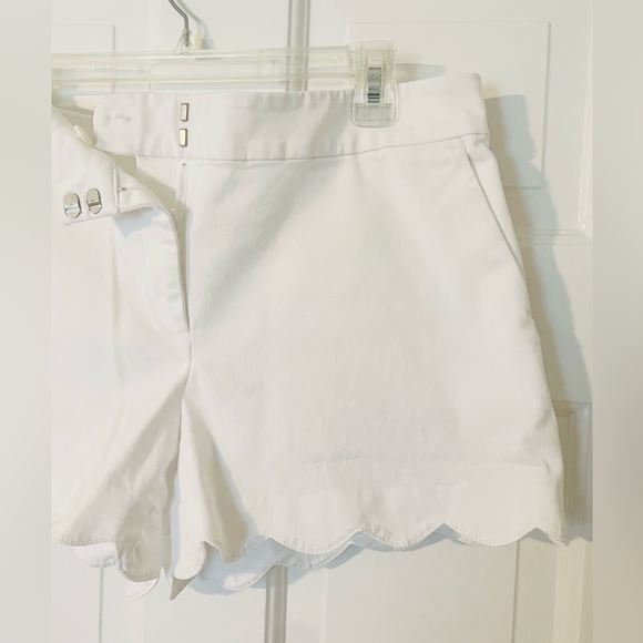 Loft White Scalloped Shorts - Picture 3 of 6